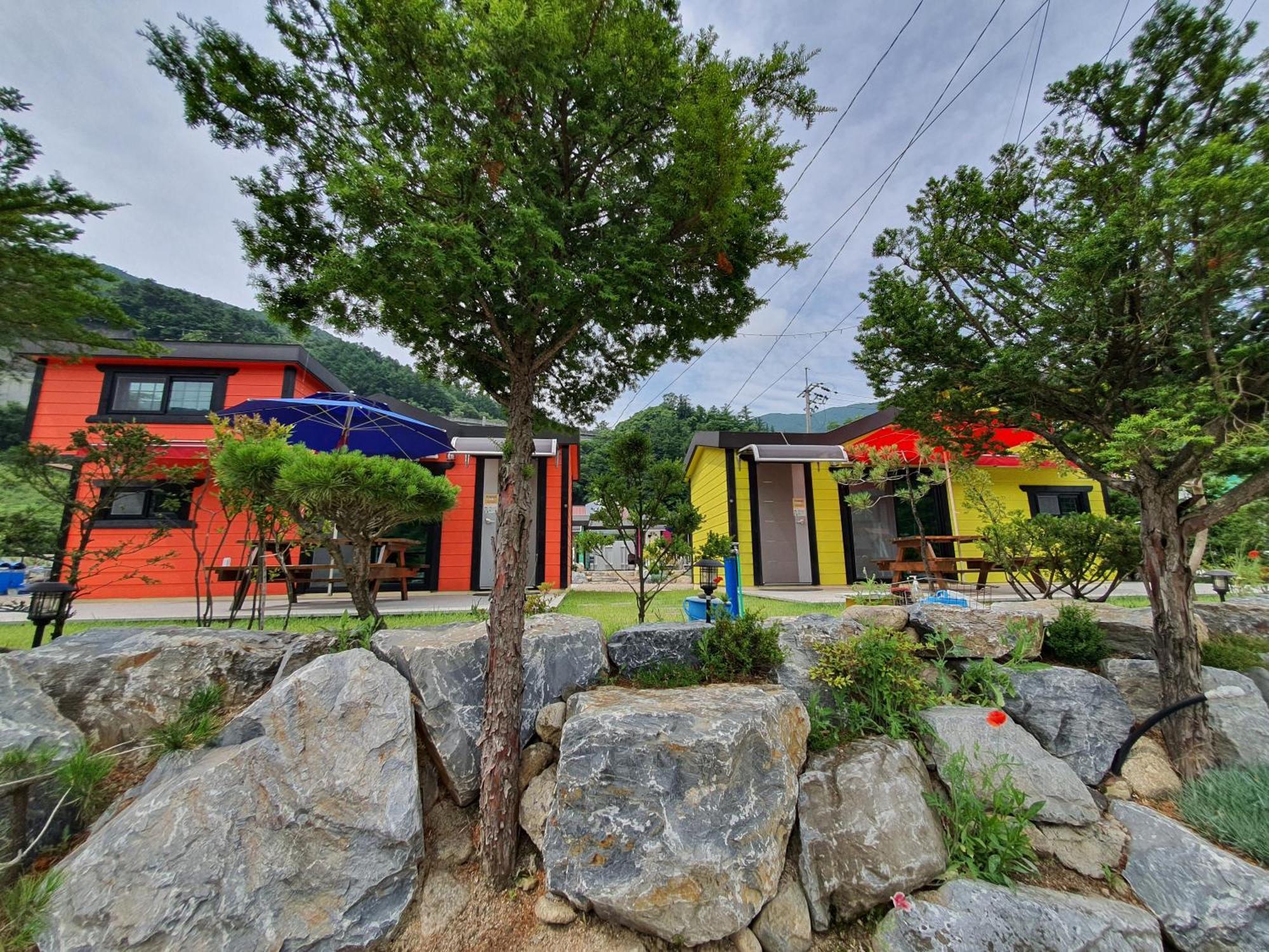 Danyang Yeowoobyeol Pension Exterior photo